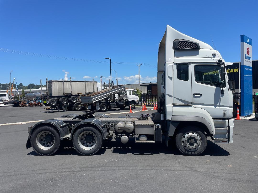 Photo '3' of Mitsubishi Fuso HD Tractor Unit Photo '3' of Mitsubishi Fuso HD Tractor Unit