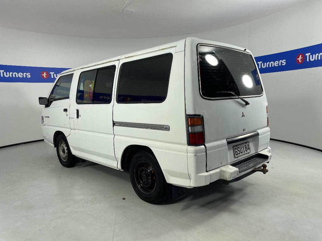 Photo '5' of Mitsubishi L300