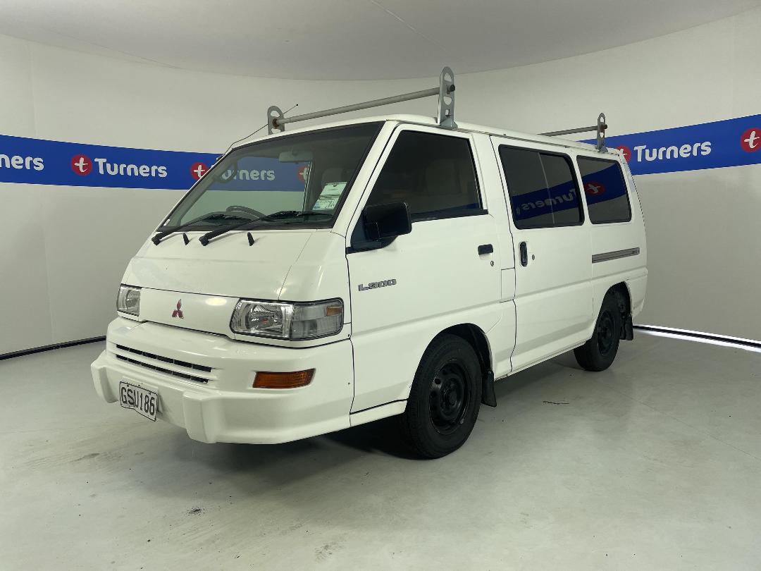 Photo '4' of Mitsubishi L300 Photo '4' of Mitsubishi L300