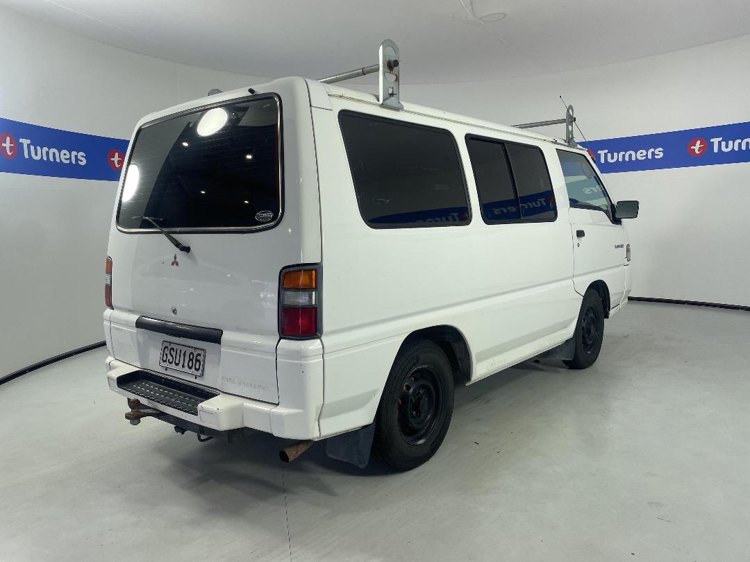 Photo '7' of Mitsubishi L300 Photo '7' of Mitsubishi L300