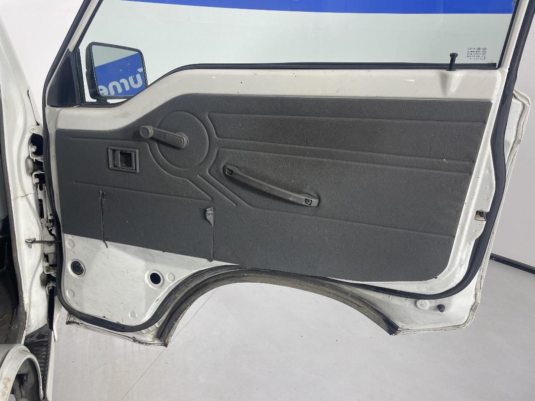 Photo '15' of Mitsubishi L300 Photo '15' of Mitsubishi L300