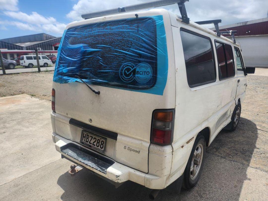 Photo '6' of Mitsubishi L300 SWB