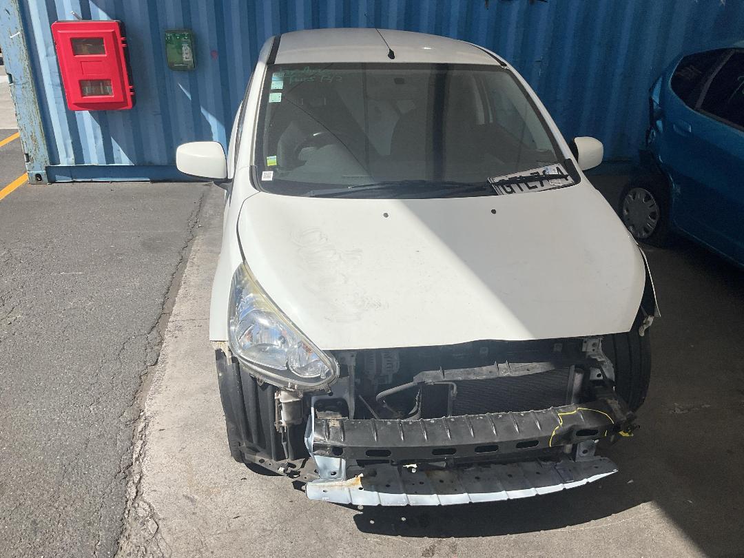 Photo '4' of Mitsubishi Mirage GLS