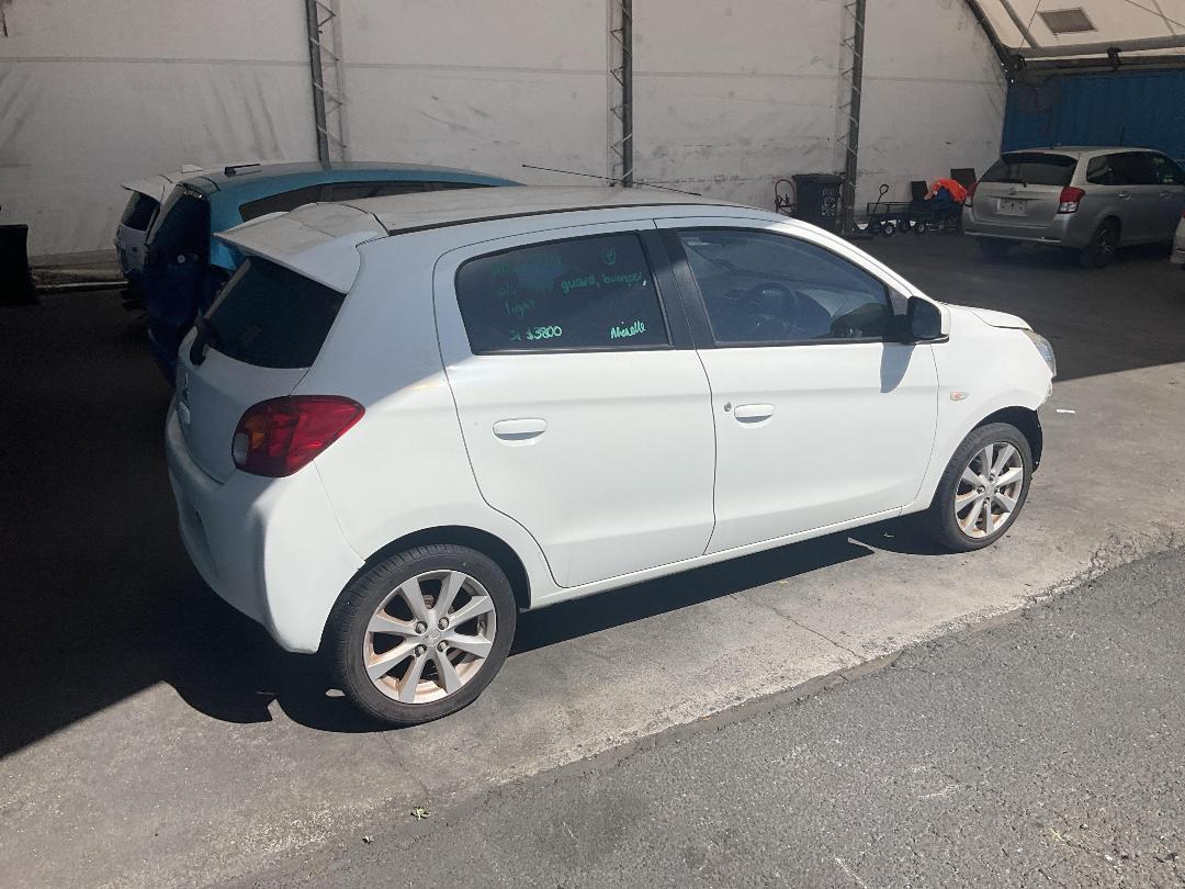 Photo '12' of Mitsubishi Mirage GLS