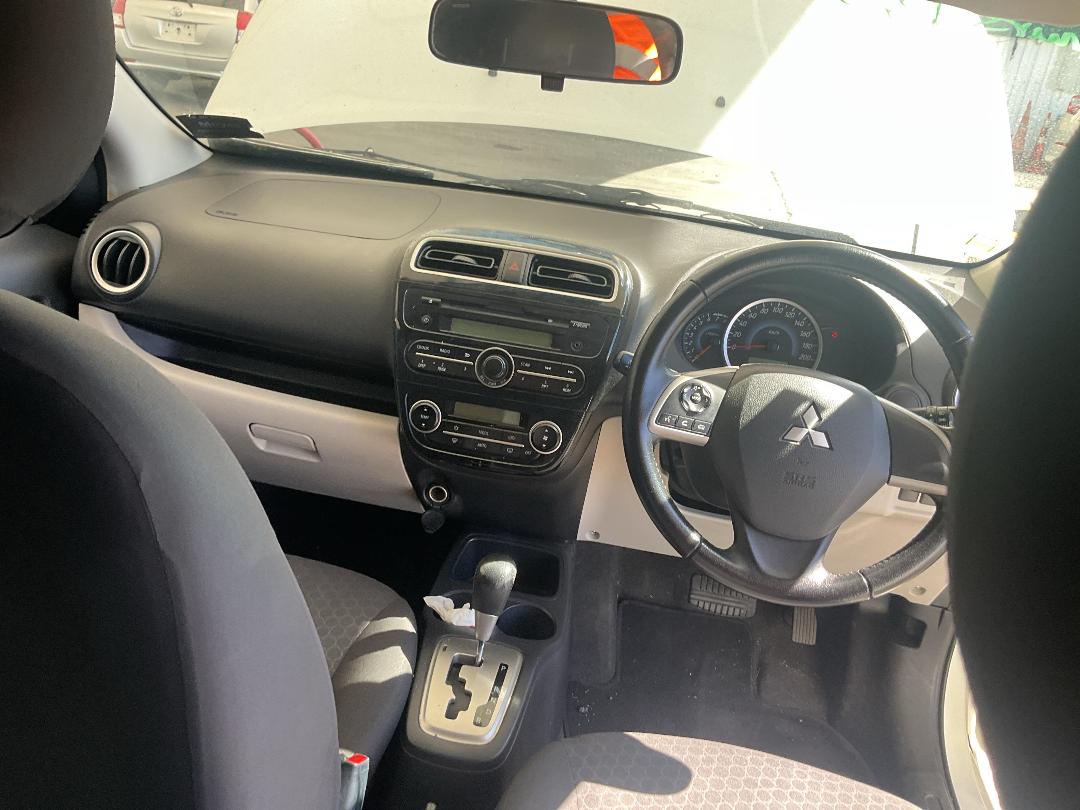 Photo '21' of Mitsubishi Mirage GLS