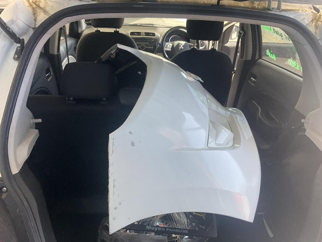 Photo '22' of Mitsubishi Mirage GLS