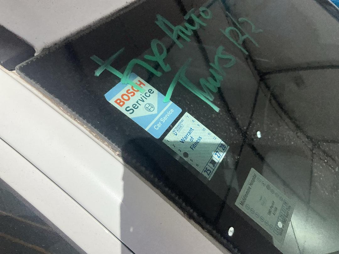 Photo '23' of Mitsubishi Mirage GLS