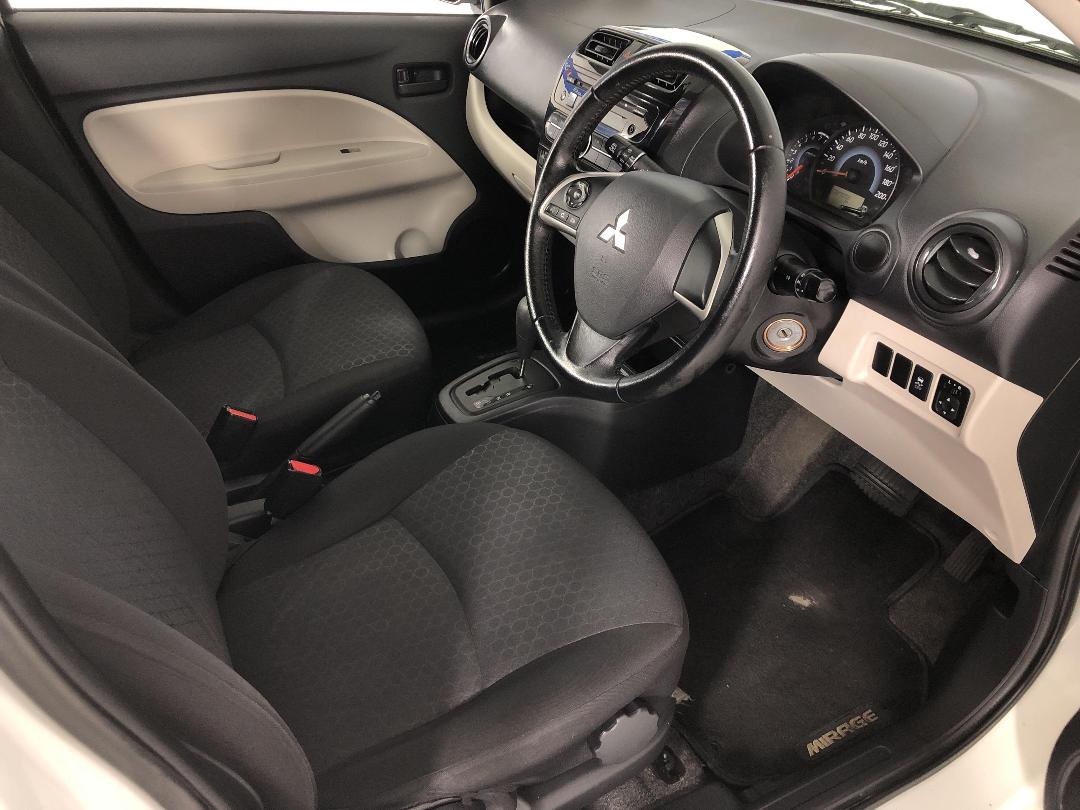 Photo '16' of Mitsubishi Mirage