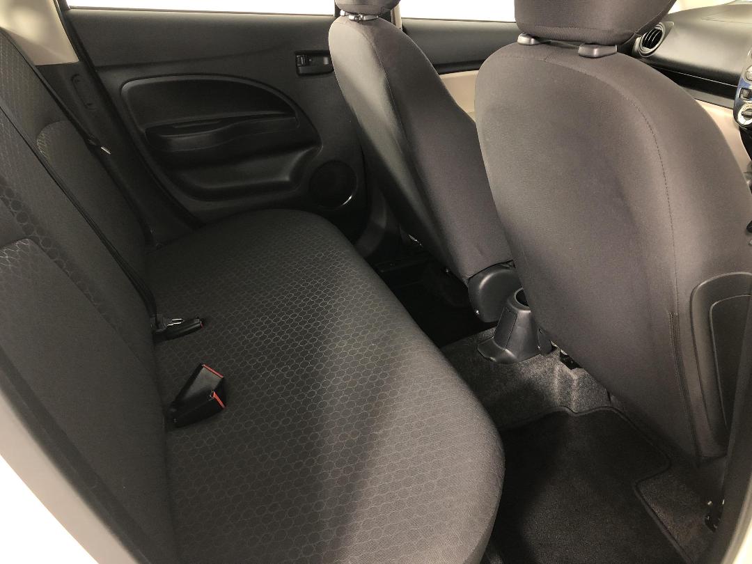 Photo '20' of Mitsubishi Mirage