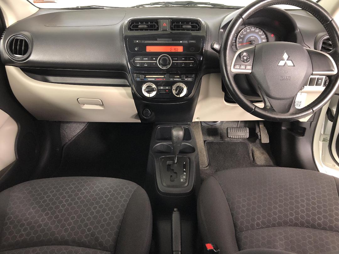 Photo '17' of Mitsubishi Mirage