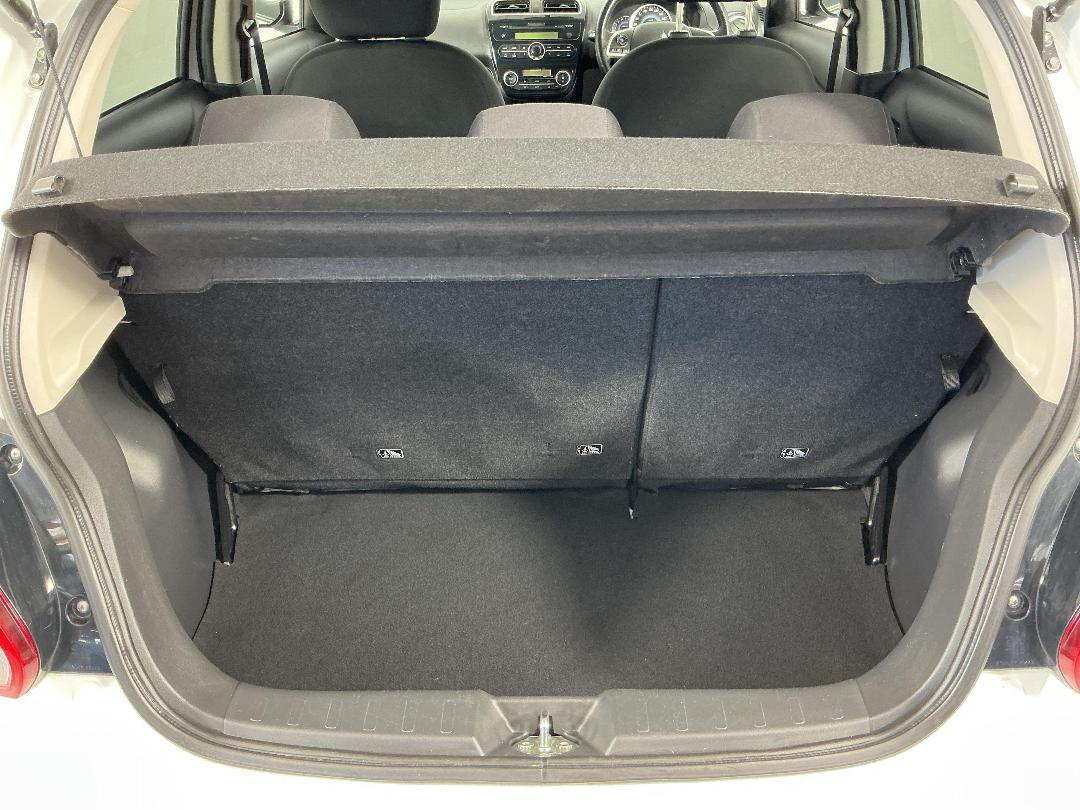 Photo '14' of Mitsubishi Mirage