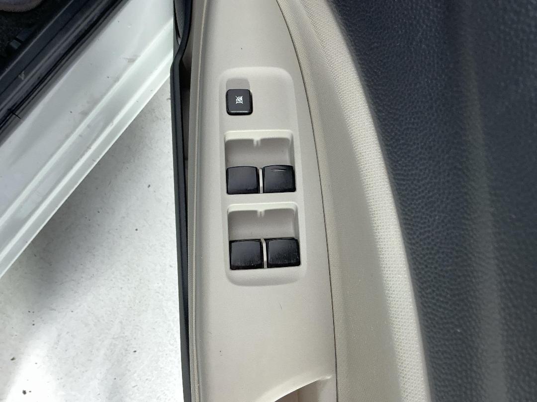 Photo '23' of Mitsubishi Mirage