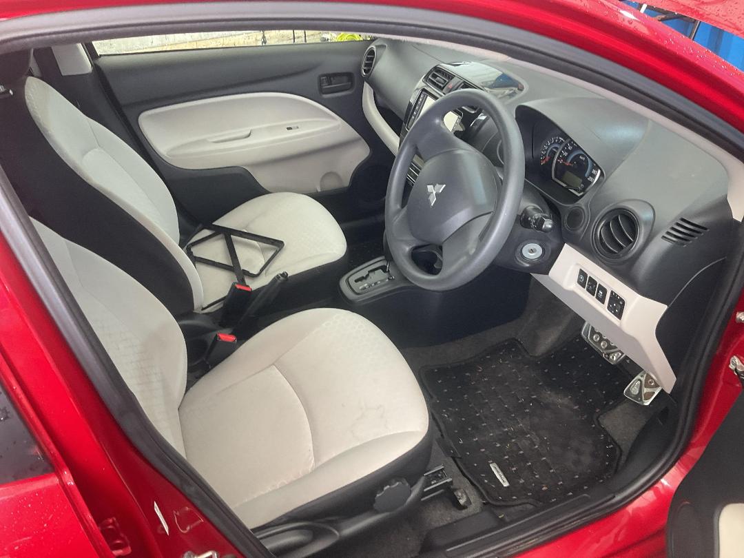 Photo '18' of Mitsubishi Mirage Photo '18' of Mitsubishi Mirage