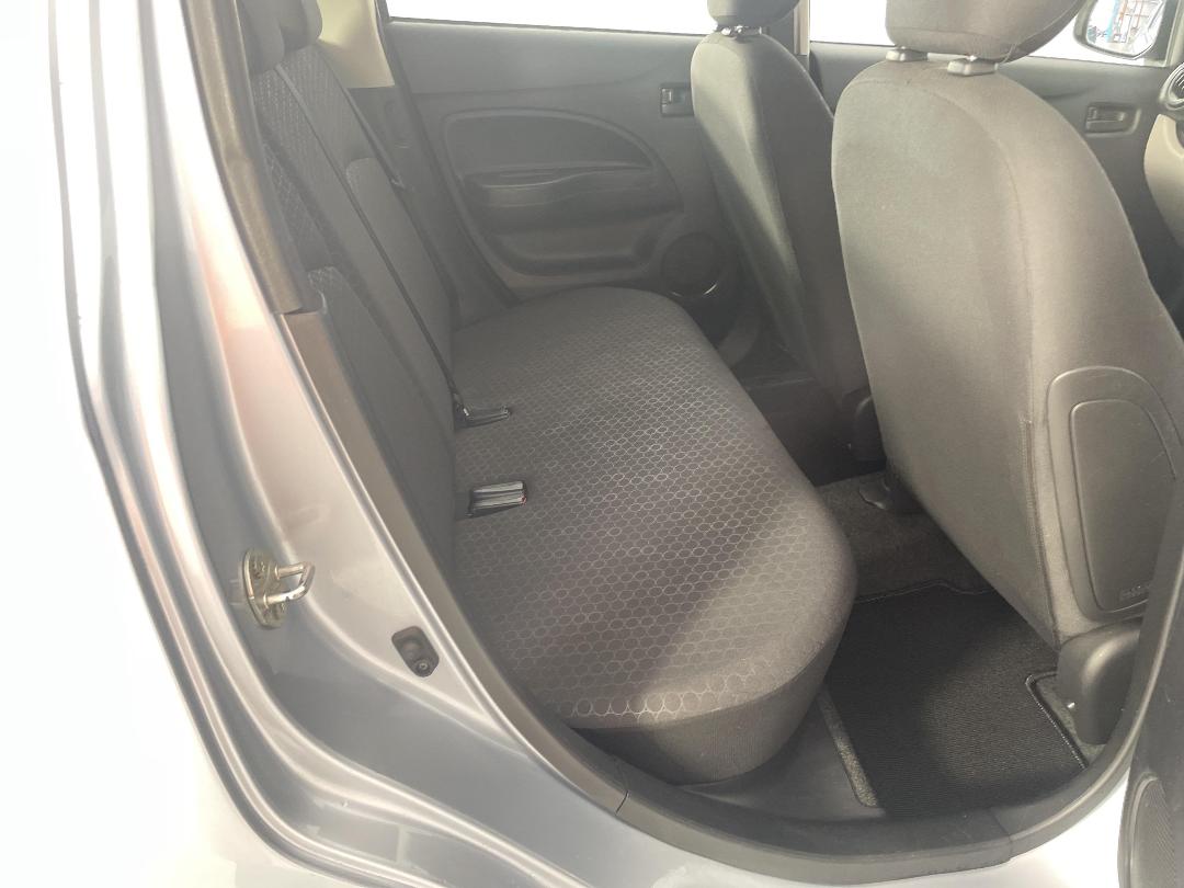 Photo '20' of Mitsubishi Mirage Photo '20' of Mitsubishi Mirage