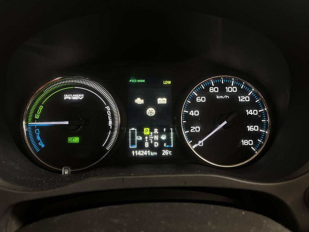 Photo '19' of Mitsubishi Outlander