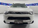 Thumbnail '2' of Mitsubishi Outlander