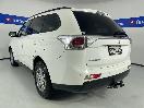 Thumbnail '5' of Mitsubishi Outlander