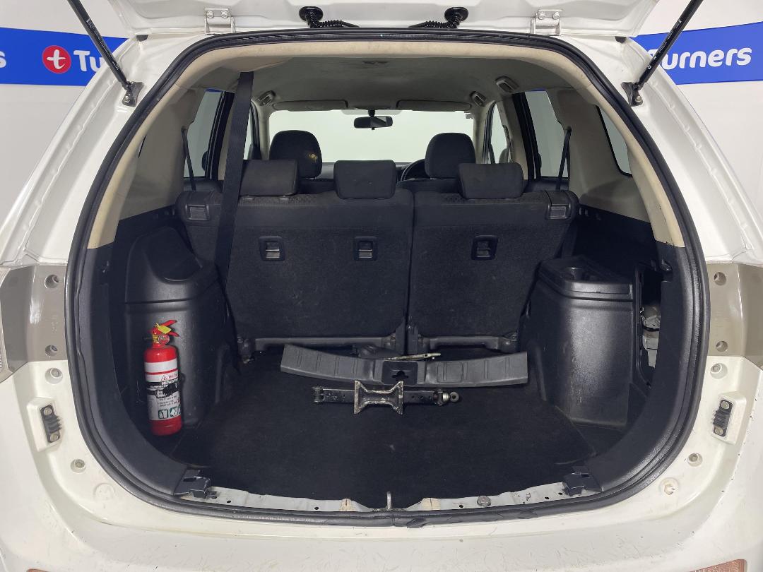 Photo '14' of Mitsubishi Outlander Photo '14' of Mitsubishi Outlander