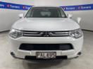 Thumbnail '2' of Mitsubishi Outlander