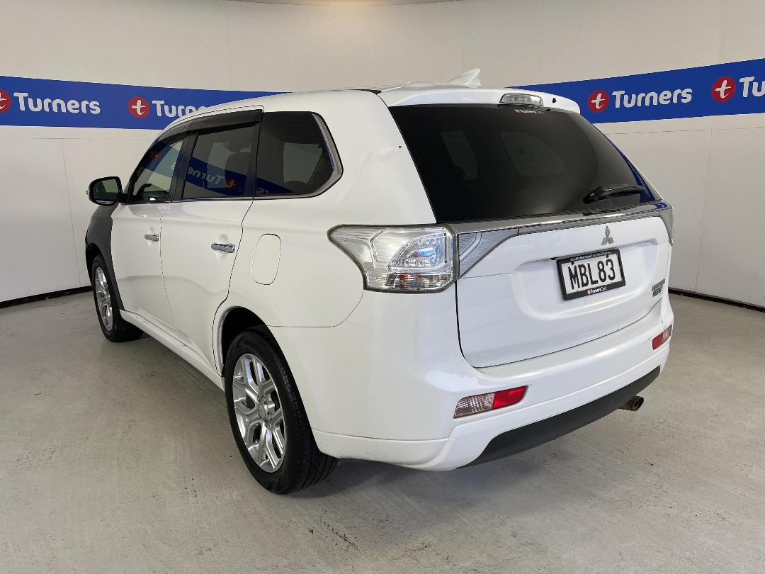 Photo '5' of Mitsubishi Outlander