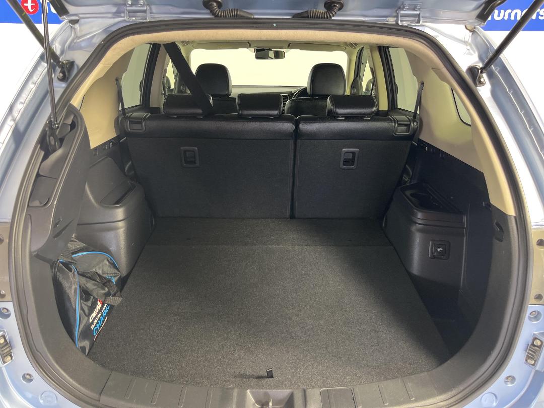 Photo '14' of Mitsubishi Outlander