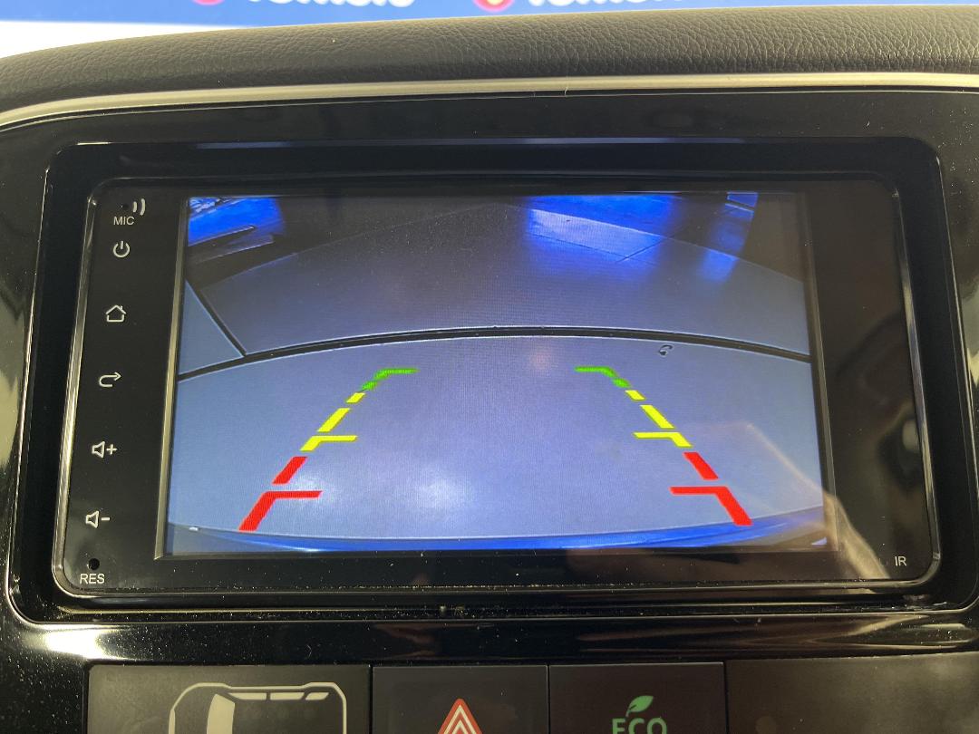 Photo '29' of Mitsubishi Outlander