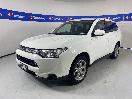 Thumbnail '4' of Mitsubishi Outlander