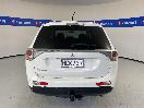 Thumbnail '6' of Mitsubishi Outlander