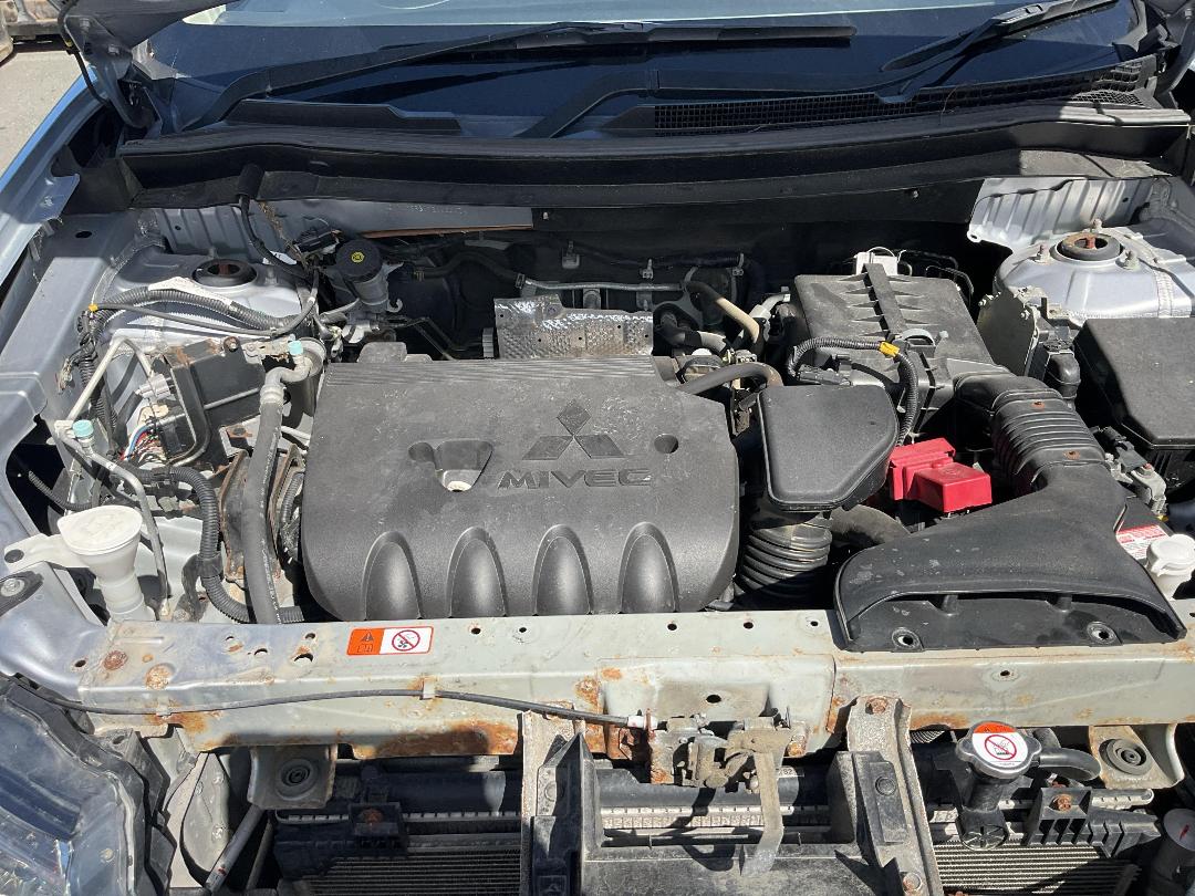 Photo '6' of Mitsubishi Outlander LS Photo '6' of Mitsubishi Outlander LS