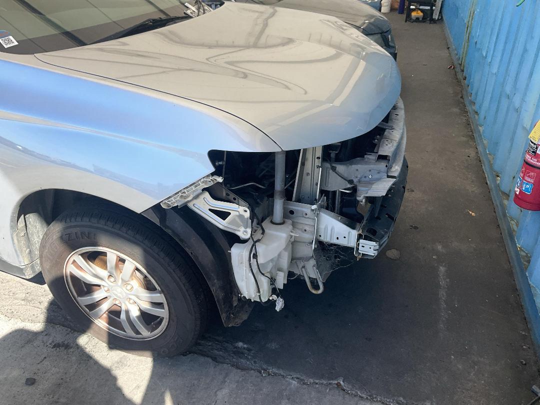 Photo '4' of Mitsubishi Outlander LS