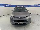 Thumbnail '2' of Mitsubishi Outlander
