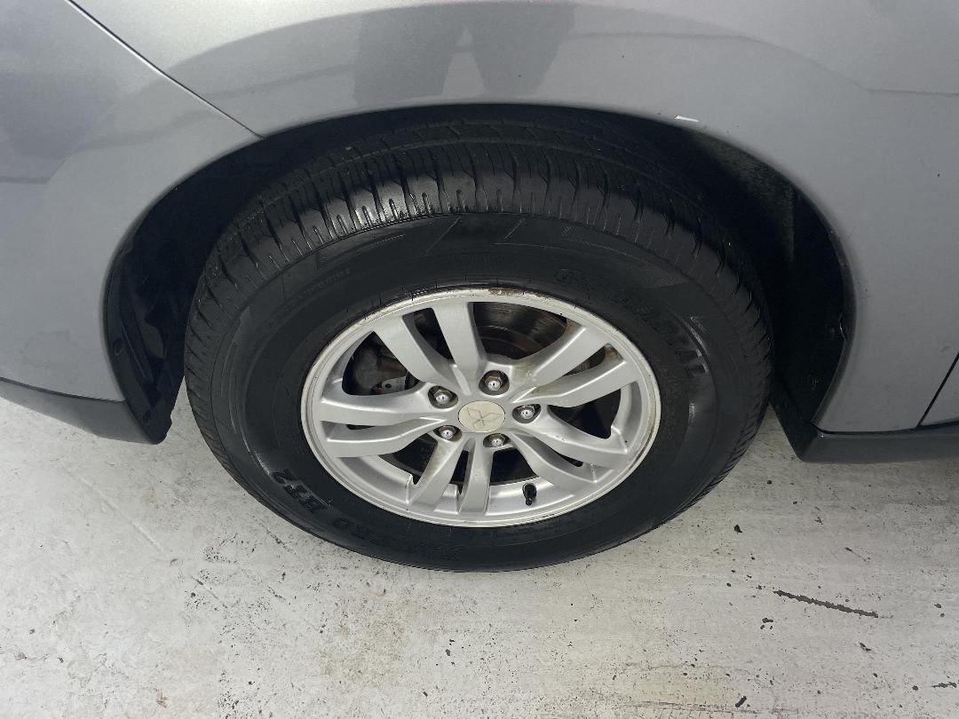 Photo '10' of Mitsubishi Outlander Photo '10' of Mitsubishi Outlander