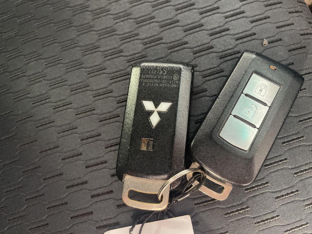 Photo '22' of Mitsubishi Outlander Photo '22' of Mitsubishi Outlander