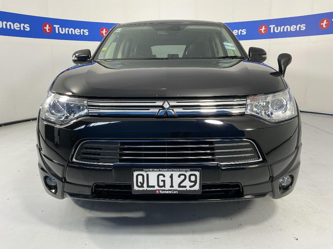 Photo '2' of Mitsubishi Outlander Photo '2' of Mitsubishi Outlander