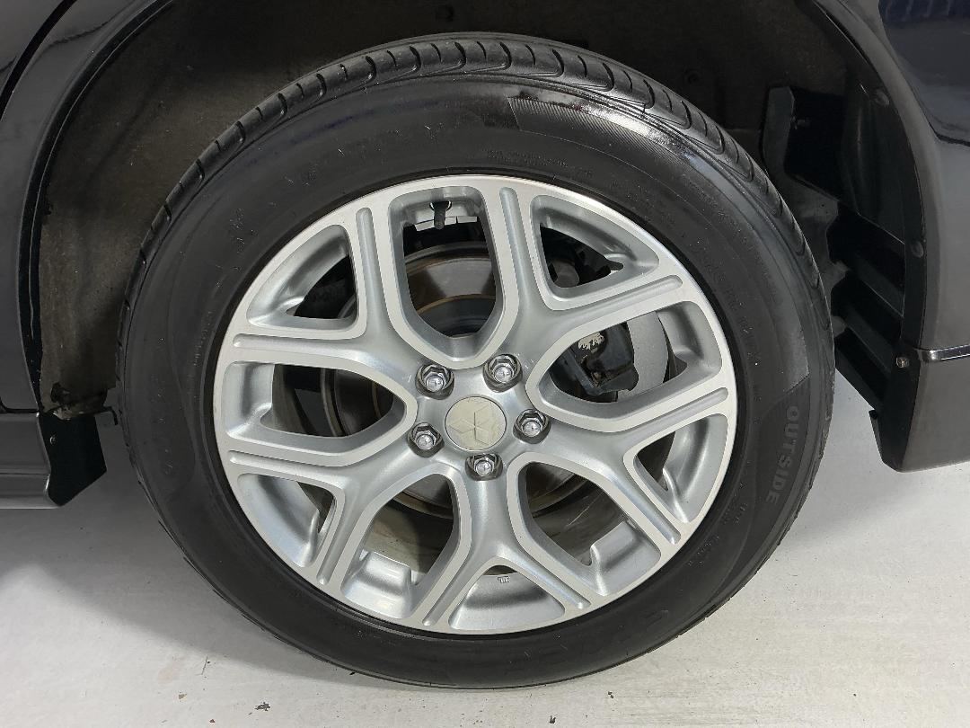 Photo '11' of Mitsubishi Outlander Photo '11' of Mitsubishi Outlander