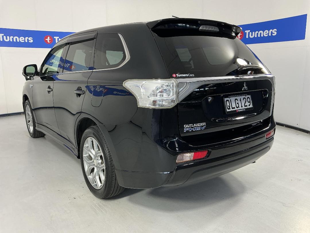 Photo '5' of Mitsubishi Outlander Photo '5' of Mitsubishi Outlander