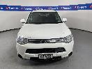 Thumbnail '2' of Mitsubishi Outlander