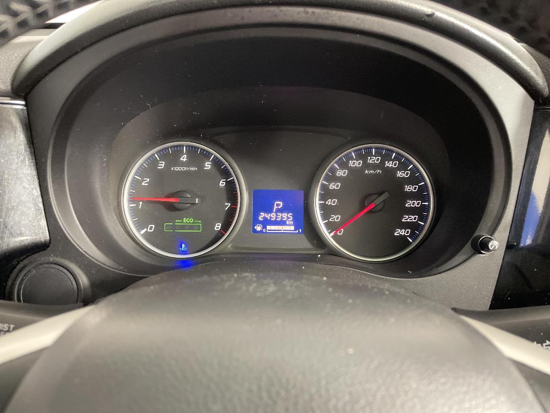 Photo '21' of Mitsubishi Outlander