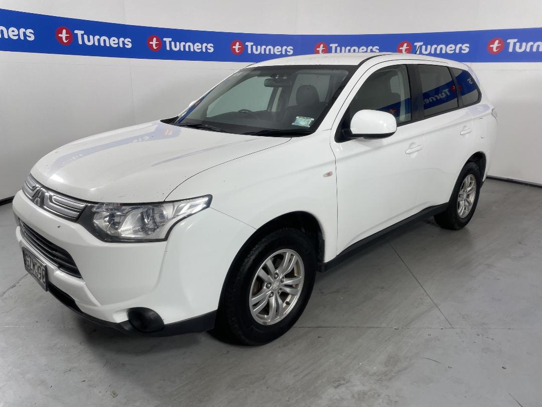 Photo '4' of Mitsubishi Outlander Photo '4' of Mitsubishi Outlander