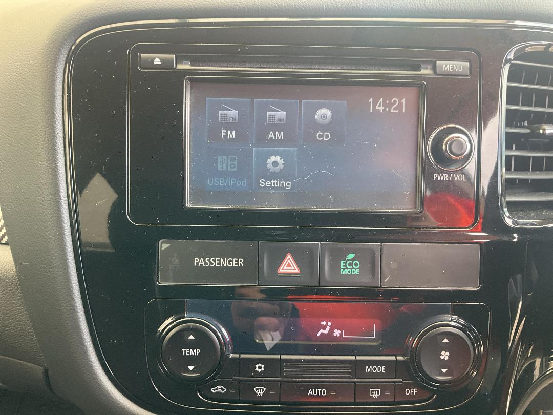 Photo '11' of Mitsubishi Outlander LS