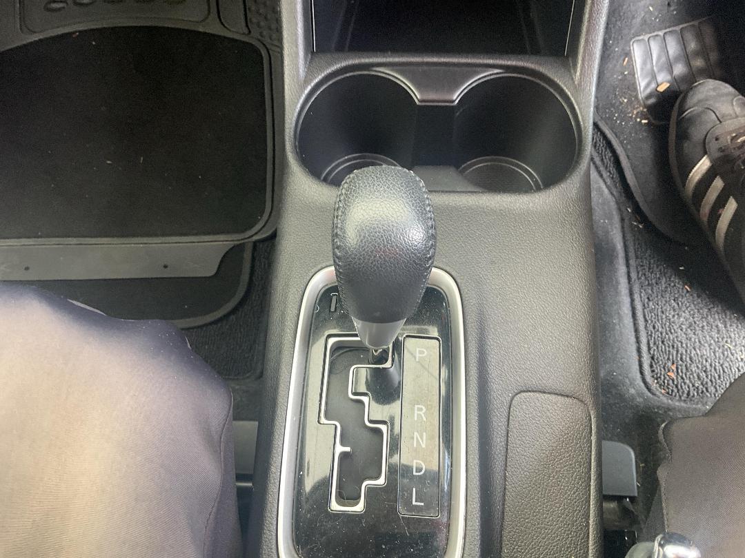 Photo '12' of Mitsubishi Outlander LS