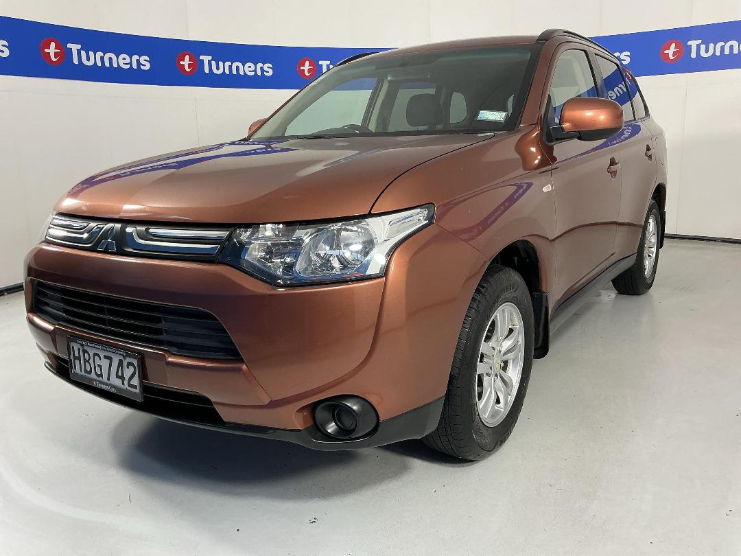 Photo '4' of Mitsubishi Outlander Photo '4' of Mitsubishi Outlander