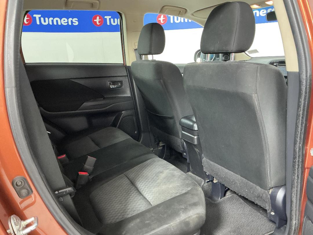 Photo '20' of Mitsubishi Outlander Photo '20' of Mitsubishi Outlander