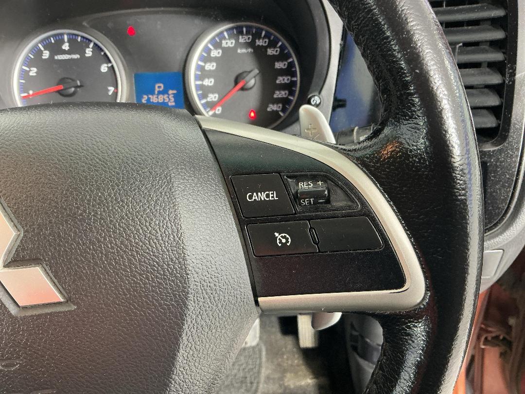 Photo '25' of Mitsubishi Outlander Photo '25' of Mitsubishi Outlander