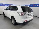 Thumbnail '5' of Mitsubishi Outlander