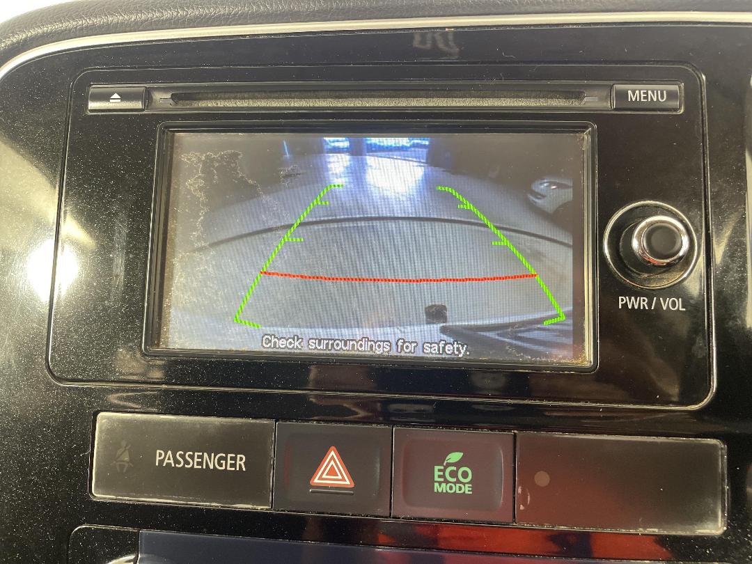 Photo '27' of Mitsubishi Outlander