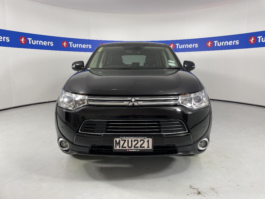 Photo '2' of Mitsubishi Outlander Photo '2' of Mitsubishi Outlander
