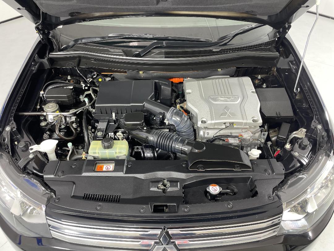 Photo '13' of Mitsubishi Outlander Photo '13' of Mitsubishi Outlander