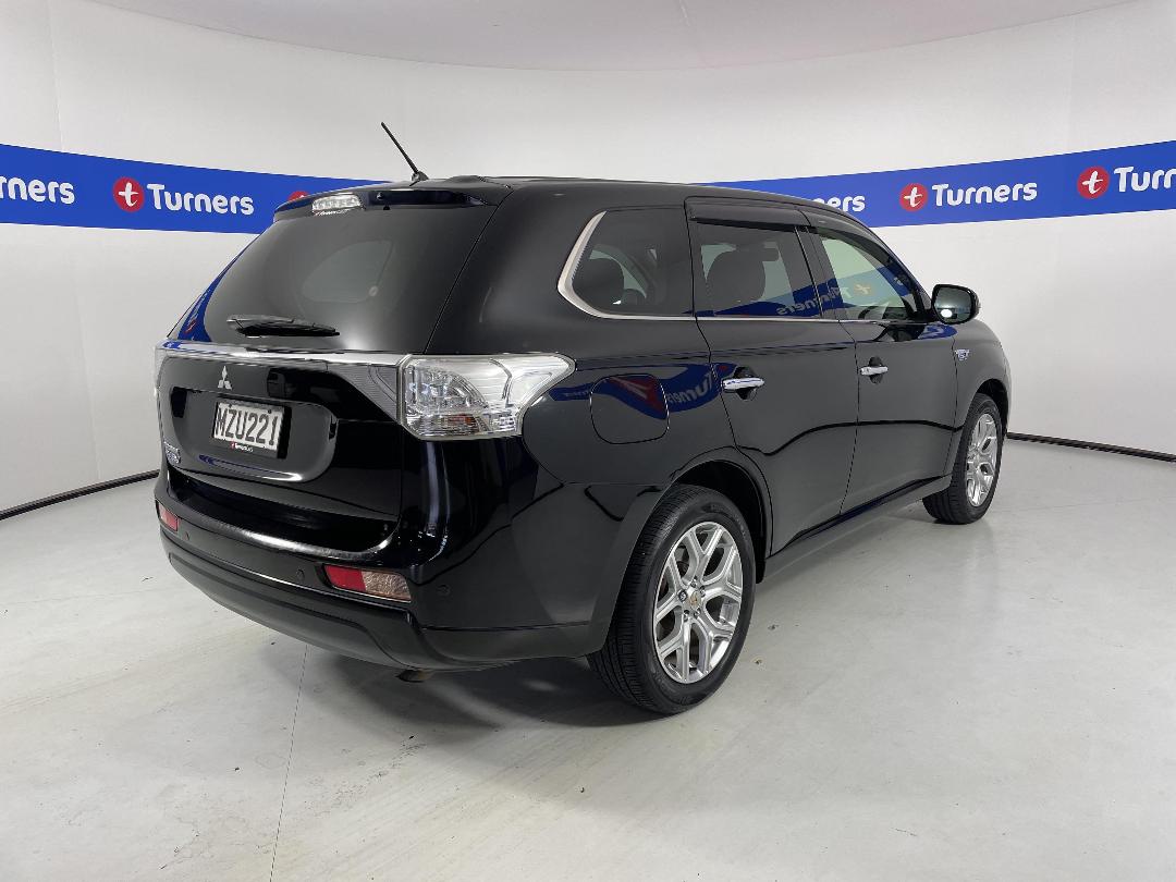 Photo '7' of Mitsubishi Outlander Photo '7' of Mitsubishi Outlander