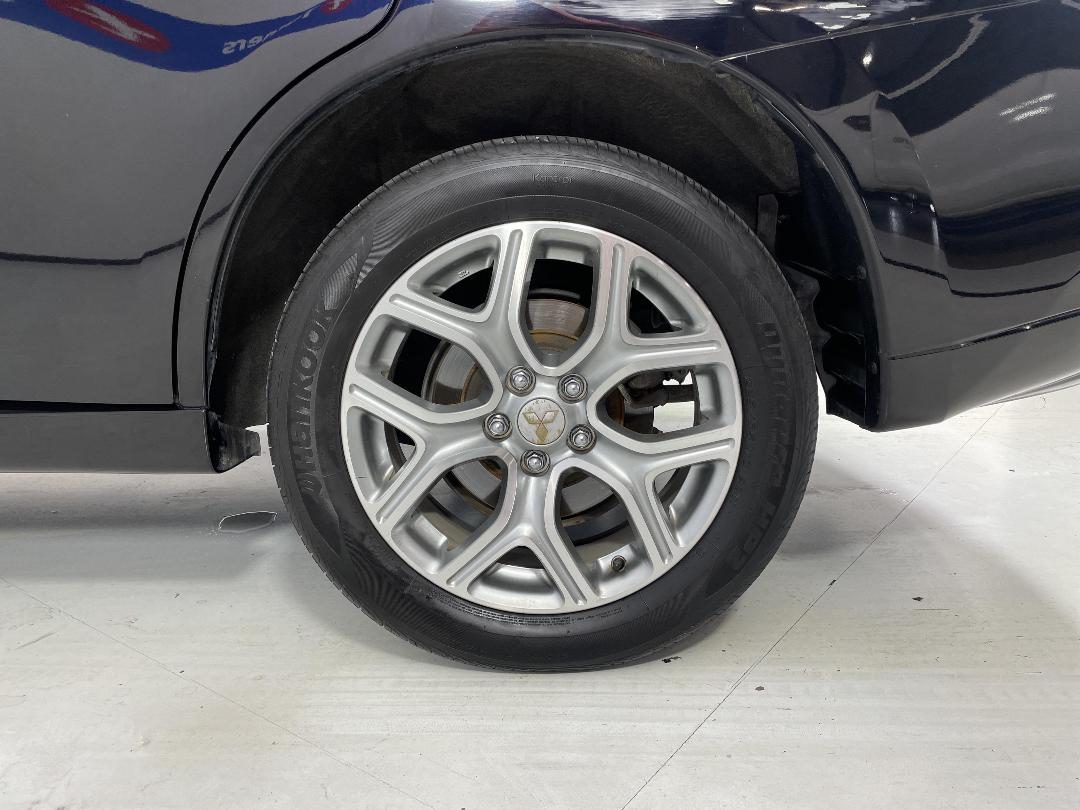 Photo '11' of Mitsubishi Outlander Photo '11' of Mitsubishi Outlander